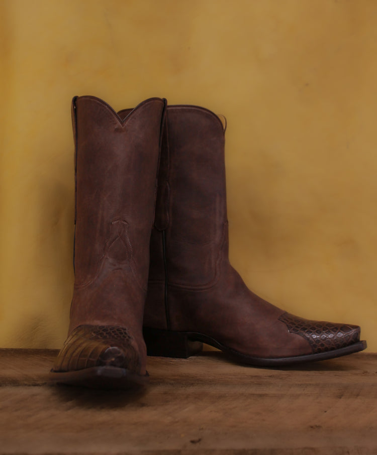 Chocolate Dist Gator Tip Men's Classic 4994