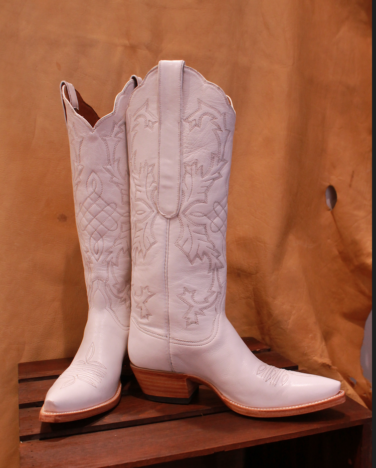 All White Kangaroo 4-35