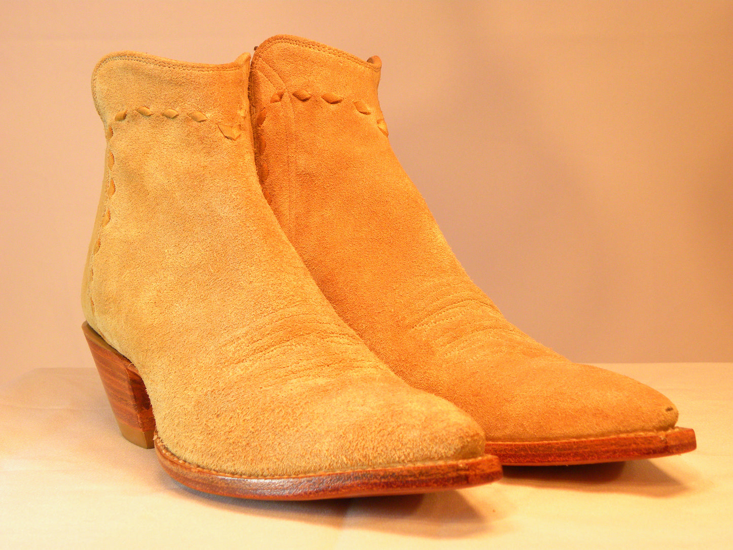 Ho9 French Suede