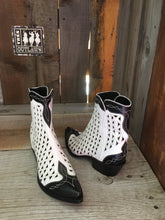 Kangaroo w/perferated kangaroo 1925