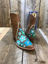 Me Flower's Indian Brown Tres Outlaws Flamingo Boot 2411