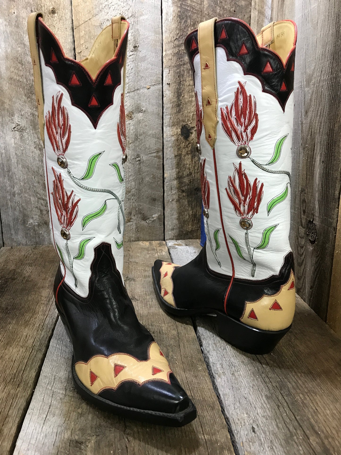 "Sweet Melissa" Women's Classic 1805