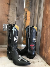 Kangaroo with Genuine Turquoise Studs & Crystals 1814