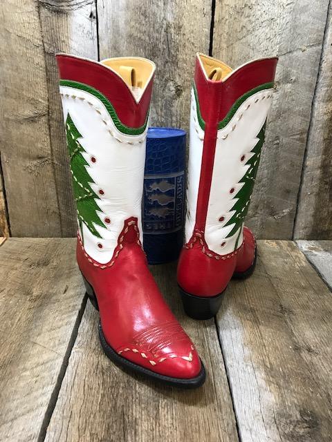 Red & White Kangaroo "Christmas Trees" Tres Outlaws Women's Classic 2023