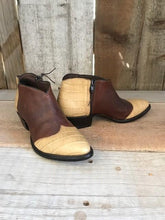 Brown Kangaroo & Gator Women's Flamingo 2036