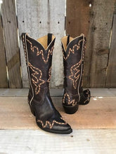 Choc Kangaroo Raised Stitch Tres Outlaws Women's Classic Boot 1461 @