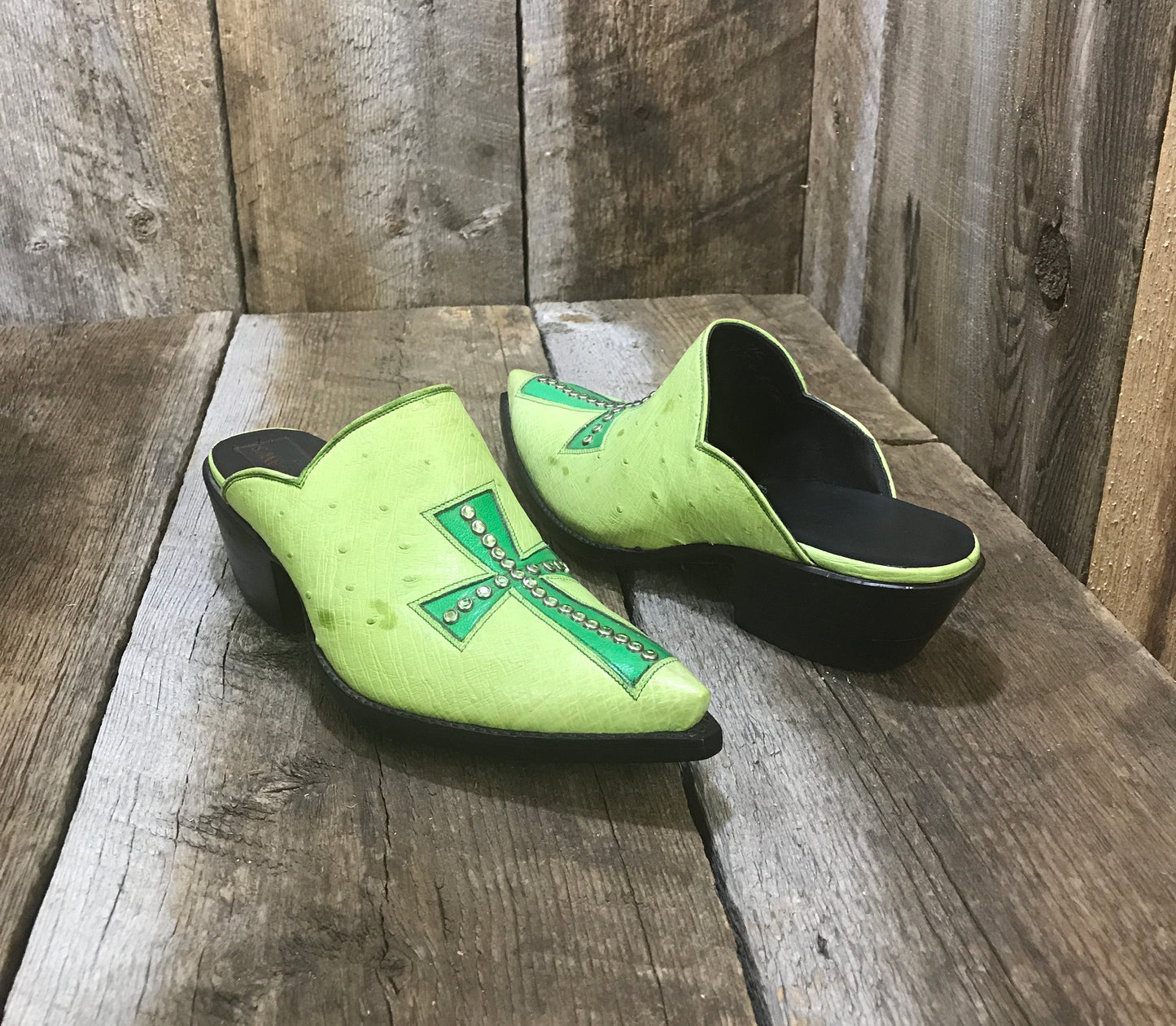 Cross Swarovski Crystal Green Cross Tres Outlaws Mule 1399*