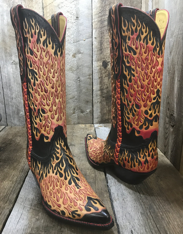 "Hand Tooled" & Air Brushed 1,000 Flames Tres Outlaws Classic 1600