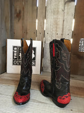 Black Kangaroo w/Frog M 3601