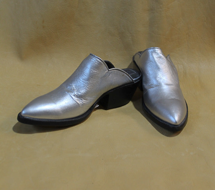 Silver Kangaroo Mule 3009