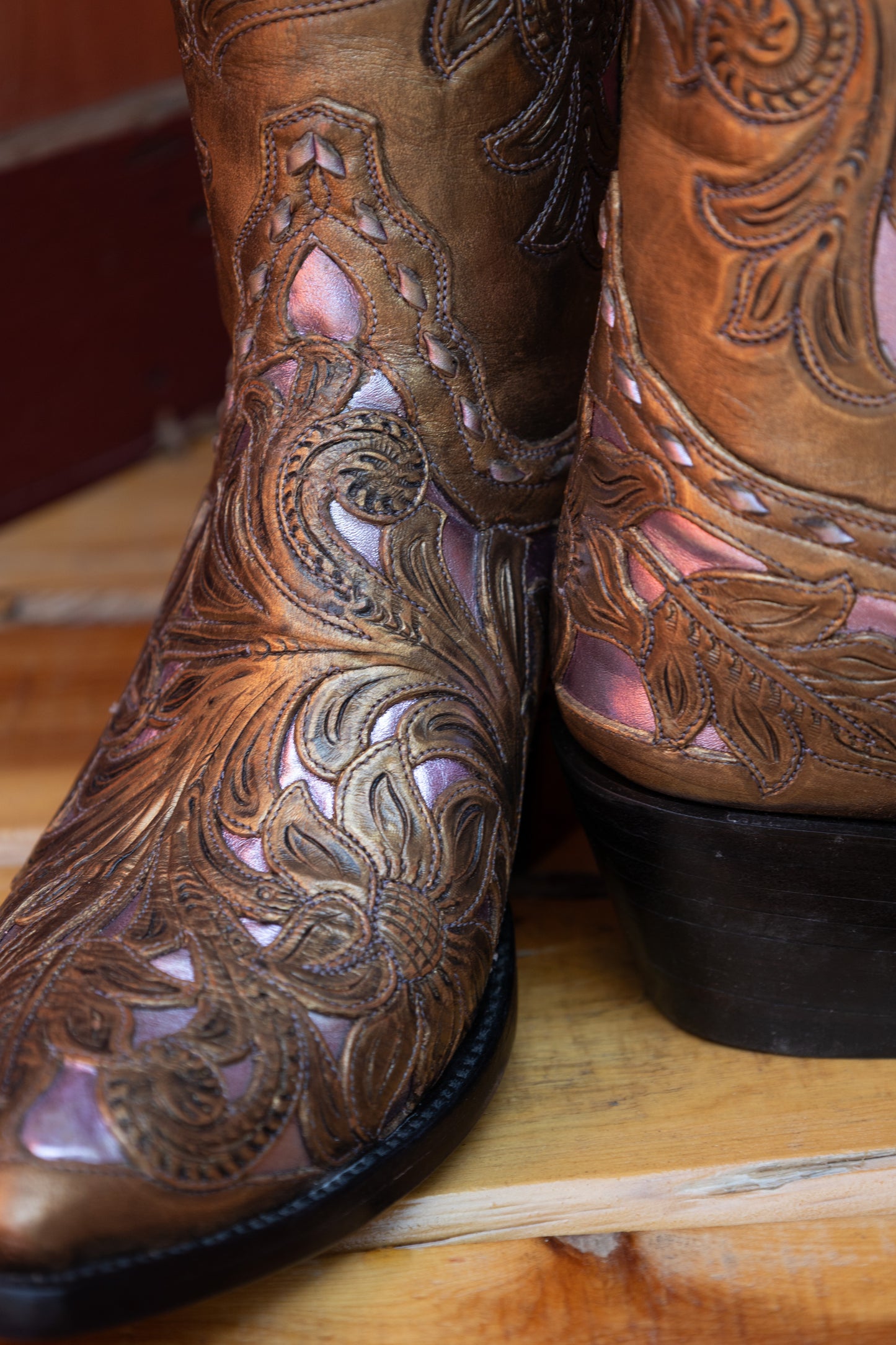 Pink Metallic Tooled 4-129