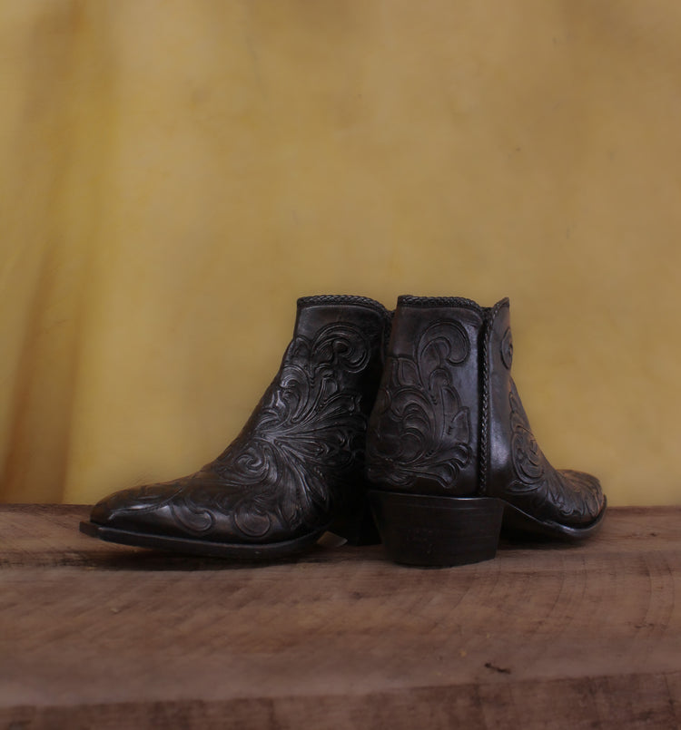 Old Scroll Black Short Boot 913