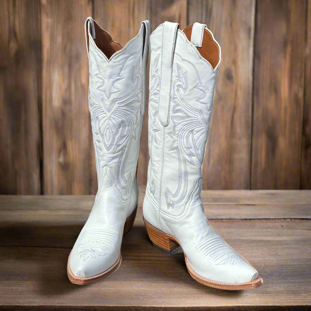 All White Kangaroo Women's Classic 4-22