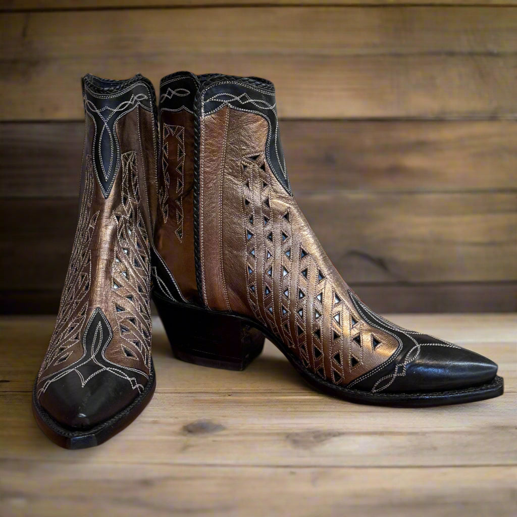 Bronze Lattice Women's Flamingo 561
