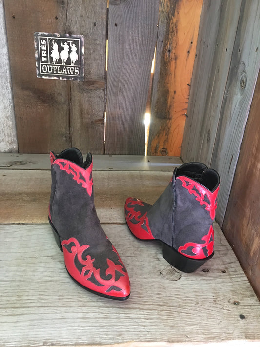 Black Calf w/Red Lizard Embelishments