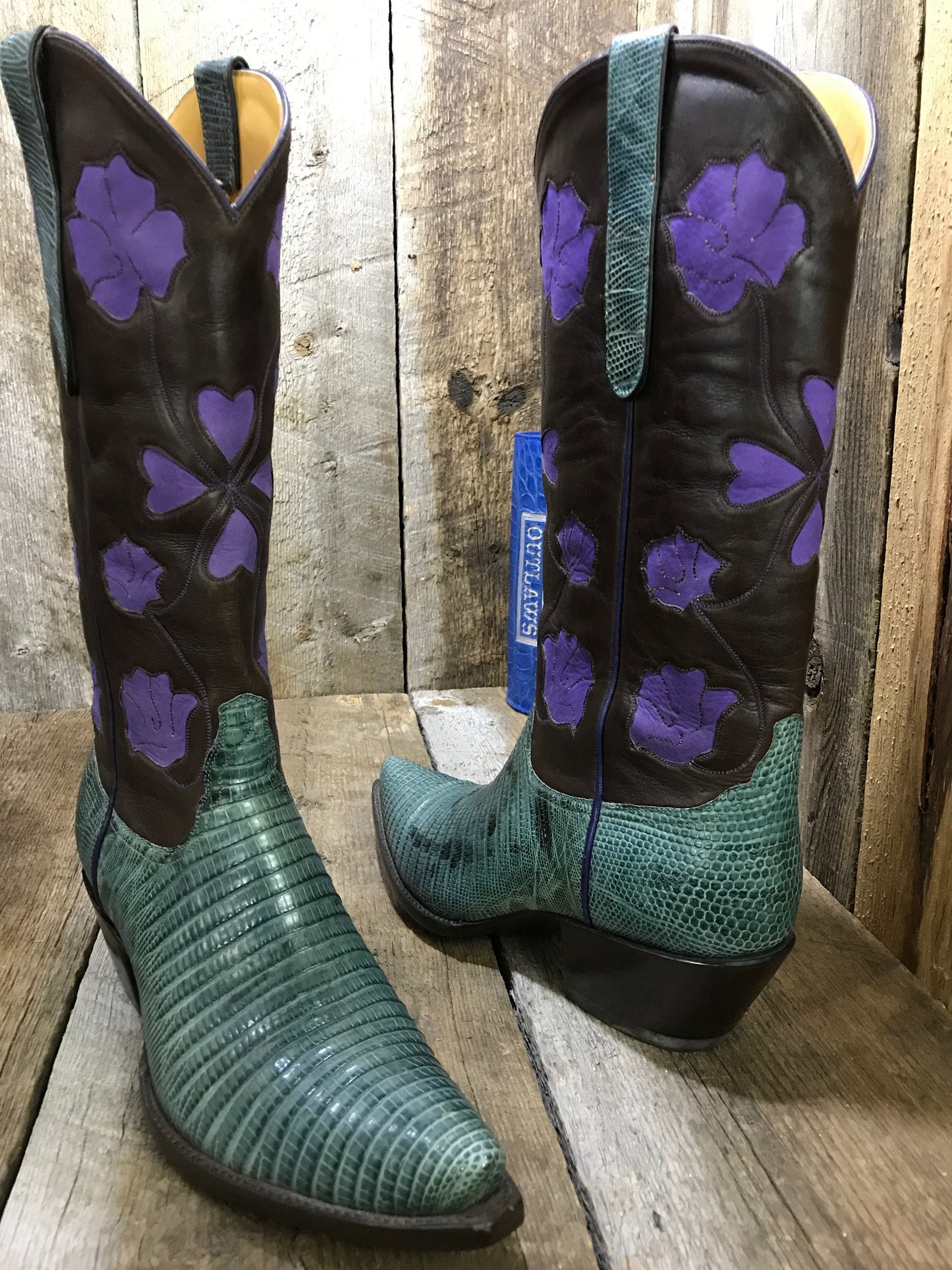Teju Lizard Raised Flowers Tres Outlaws Women's Classic Boot 1977