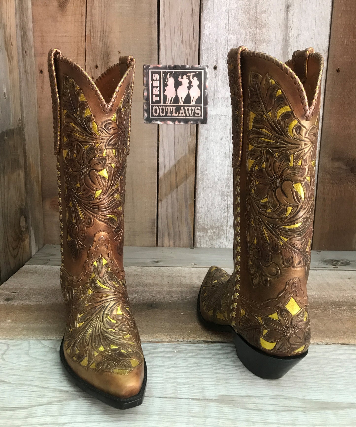 "Fancy"  Hand Tooled Filigreed  Tres Outlaws Women's  Classic Boot  2202*