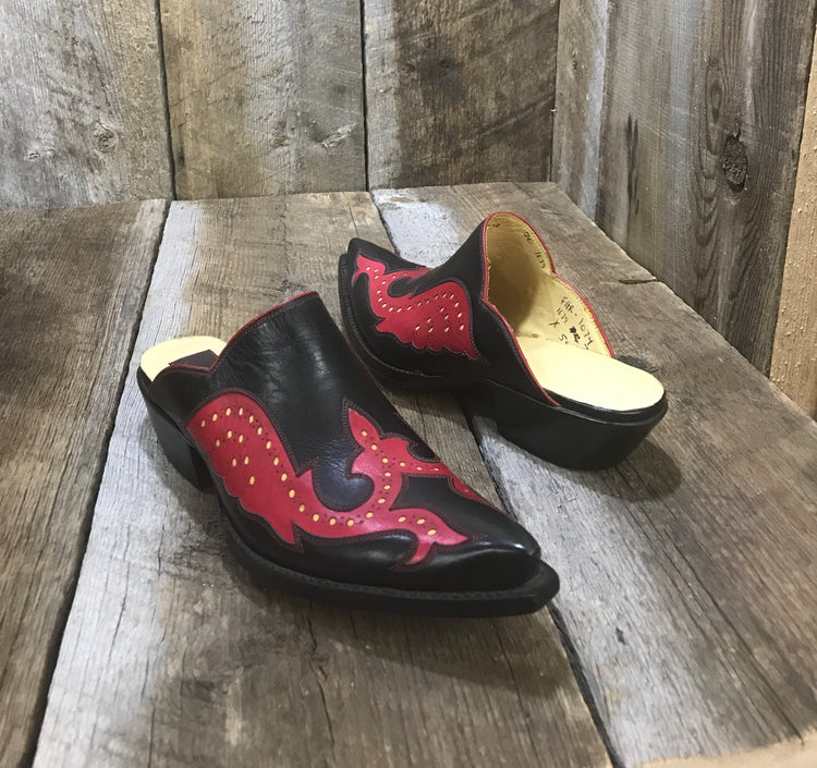 Black & Red Classic Kangaroo Tres Outlaws  Mule  1425*