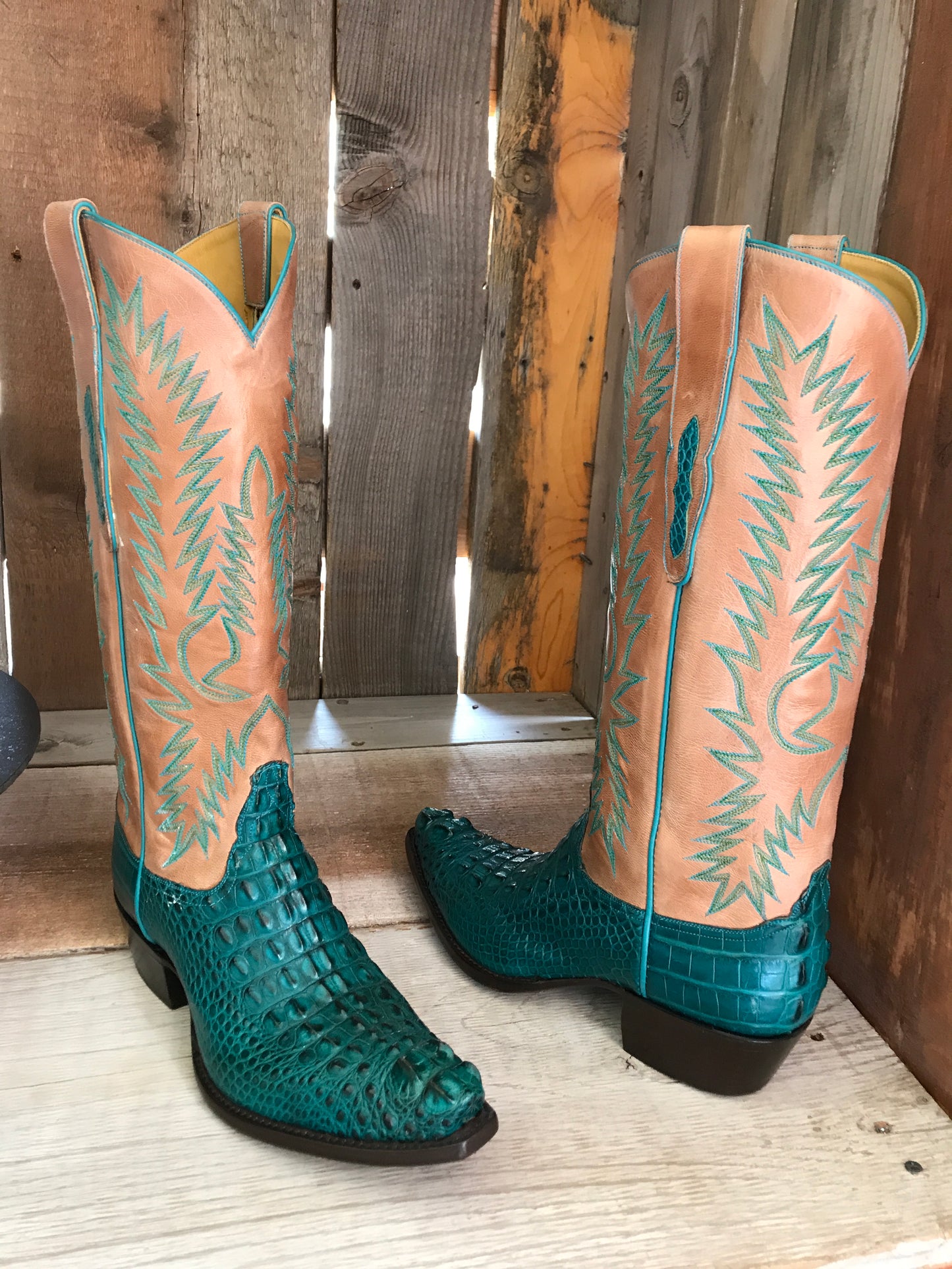 Turquoise Horn Back Alligator Women's "Got Gator Collection"  1909