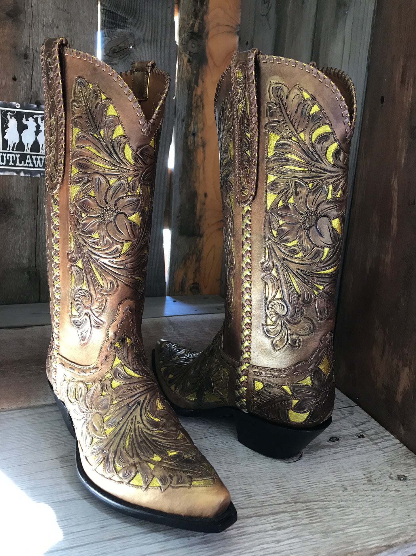 "Filigree" Hand Tooled   Tres Outlaws Women's Classic Boot  1715 *