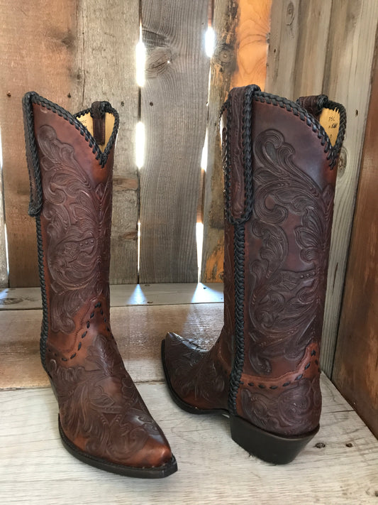 Old Scroll Women's Classic 1536